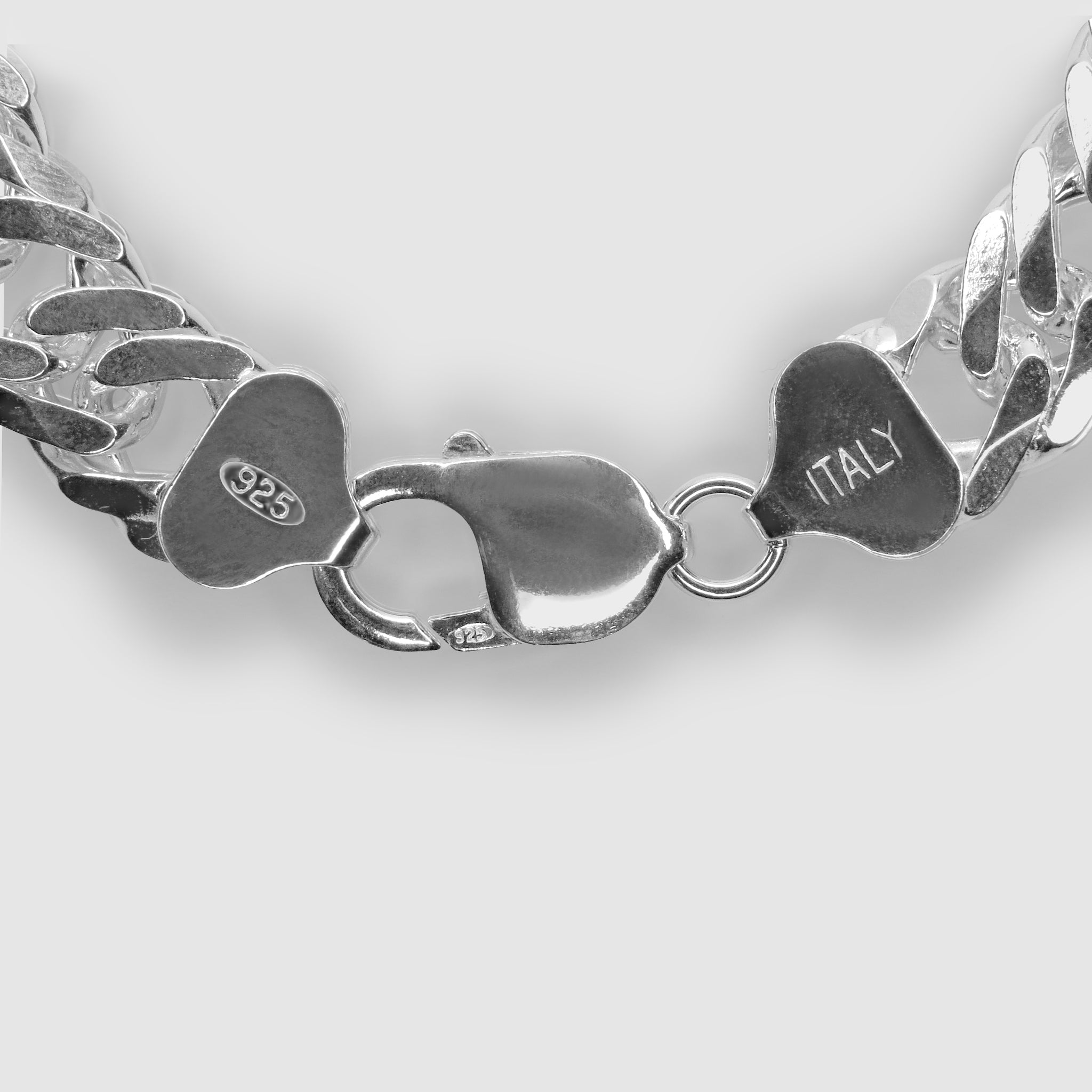 11mm Double Curb Bracelet Clasp Shot